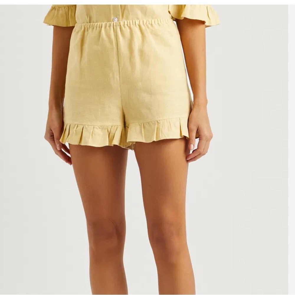 SLEEPER Light Yellow Linen Shorts with Ruffle Bottom
